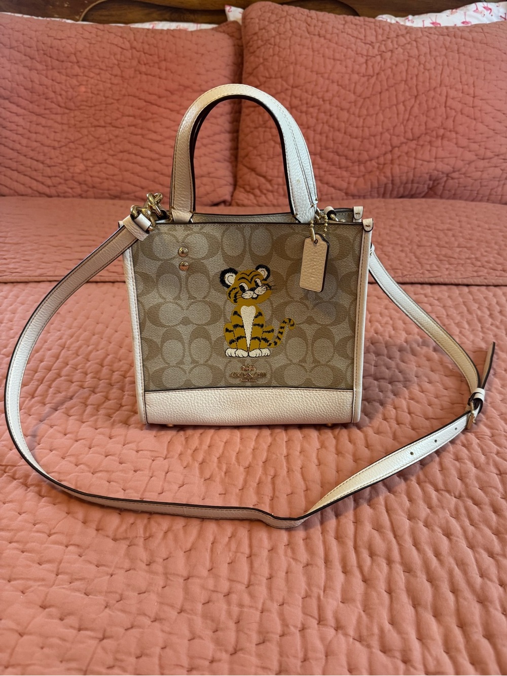 COACH Dempsey Tote 22 In Signature Canvas With Tiger